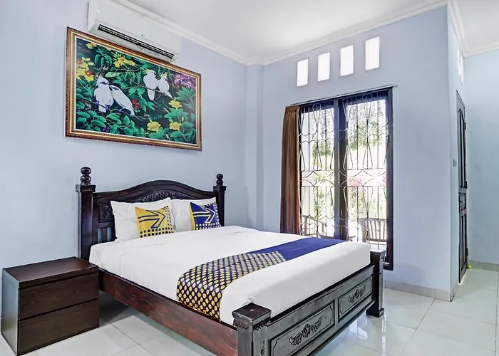 Oyo 90400 Roommate Hotel Denpasar
