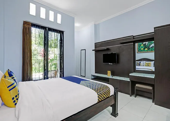 Oyo 90400 Roommate Hotel