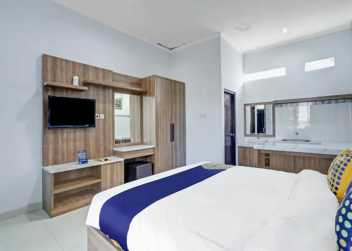 Oyo 90400 Roommate Denpasar